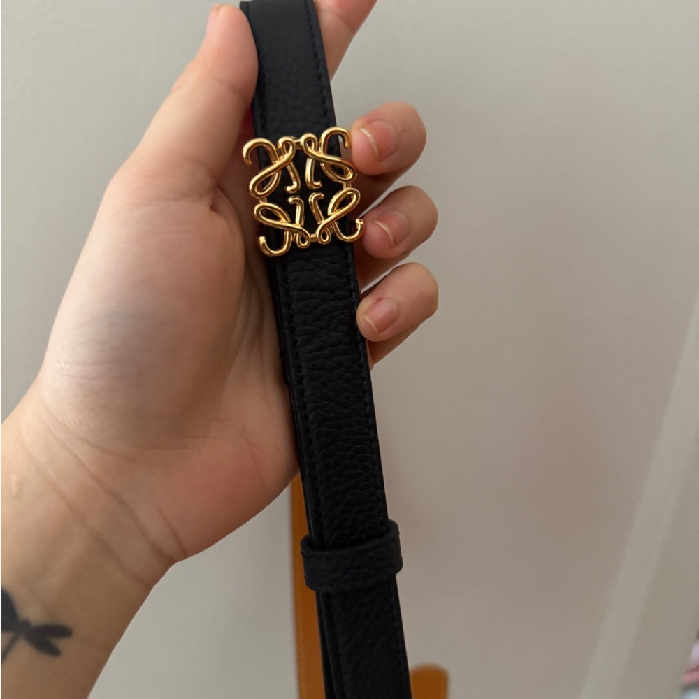 Chic Black Belt with Gold Accent